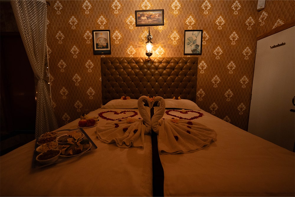 Interior 5